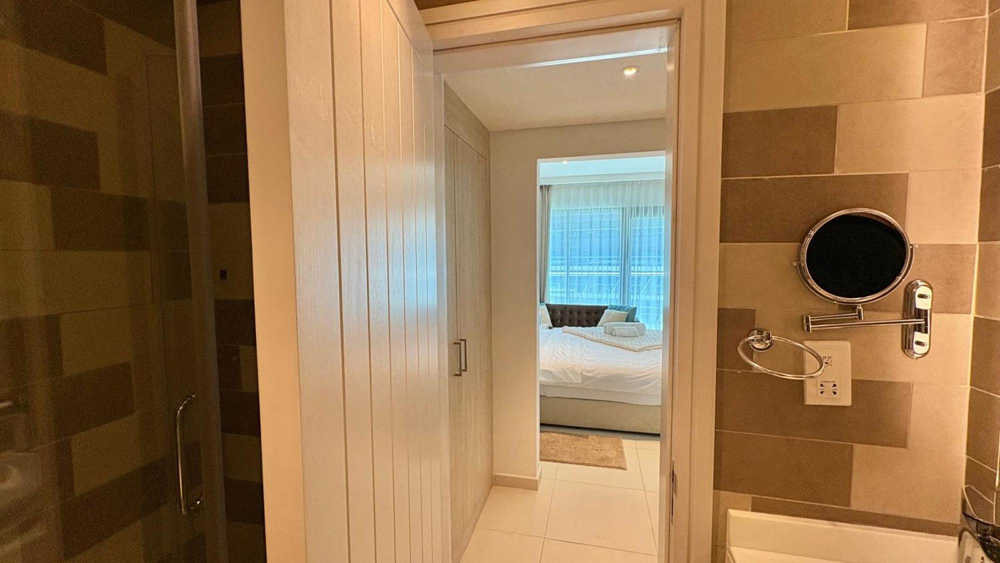High-floor 1 Bedroom By Seven Palm Jumeirah Apartment Dubai